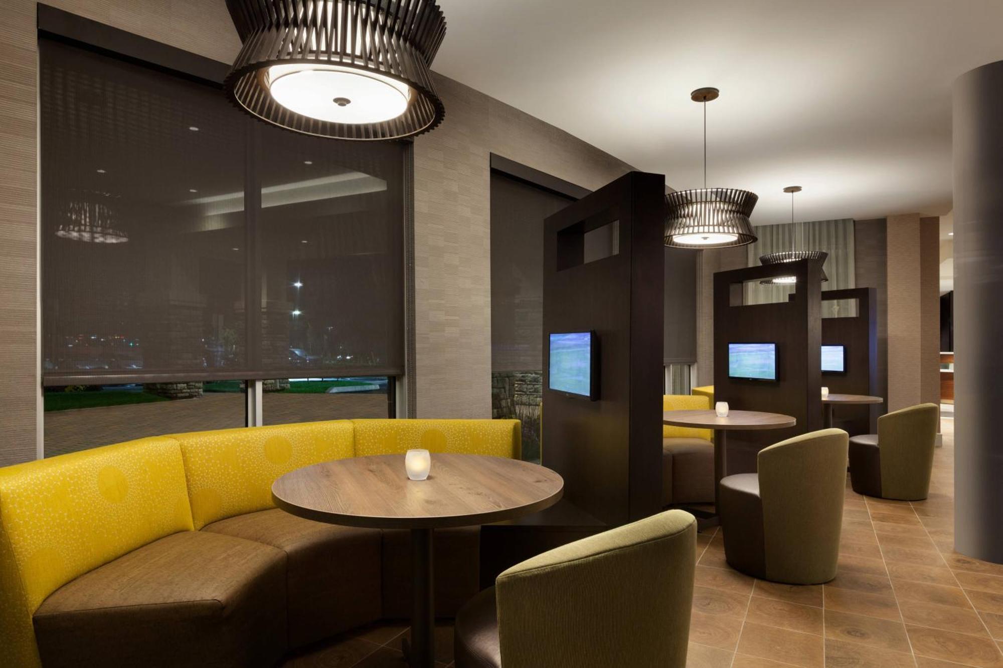 Courtyard By Marriott Boston Dedham/Westwood Exterior foto