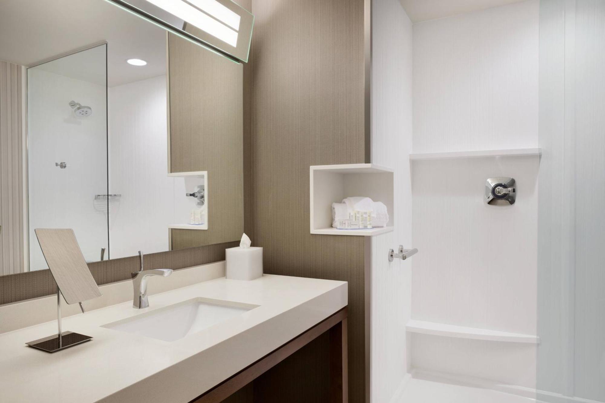 Courtyard By Marriott Boston Dedham/Westwood Exterior foto