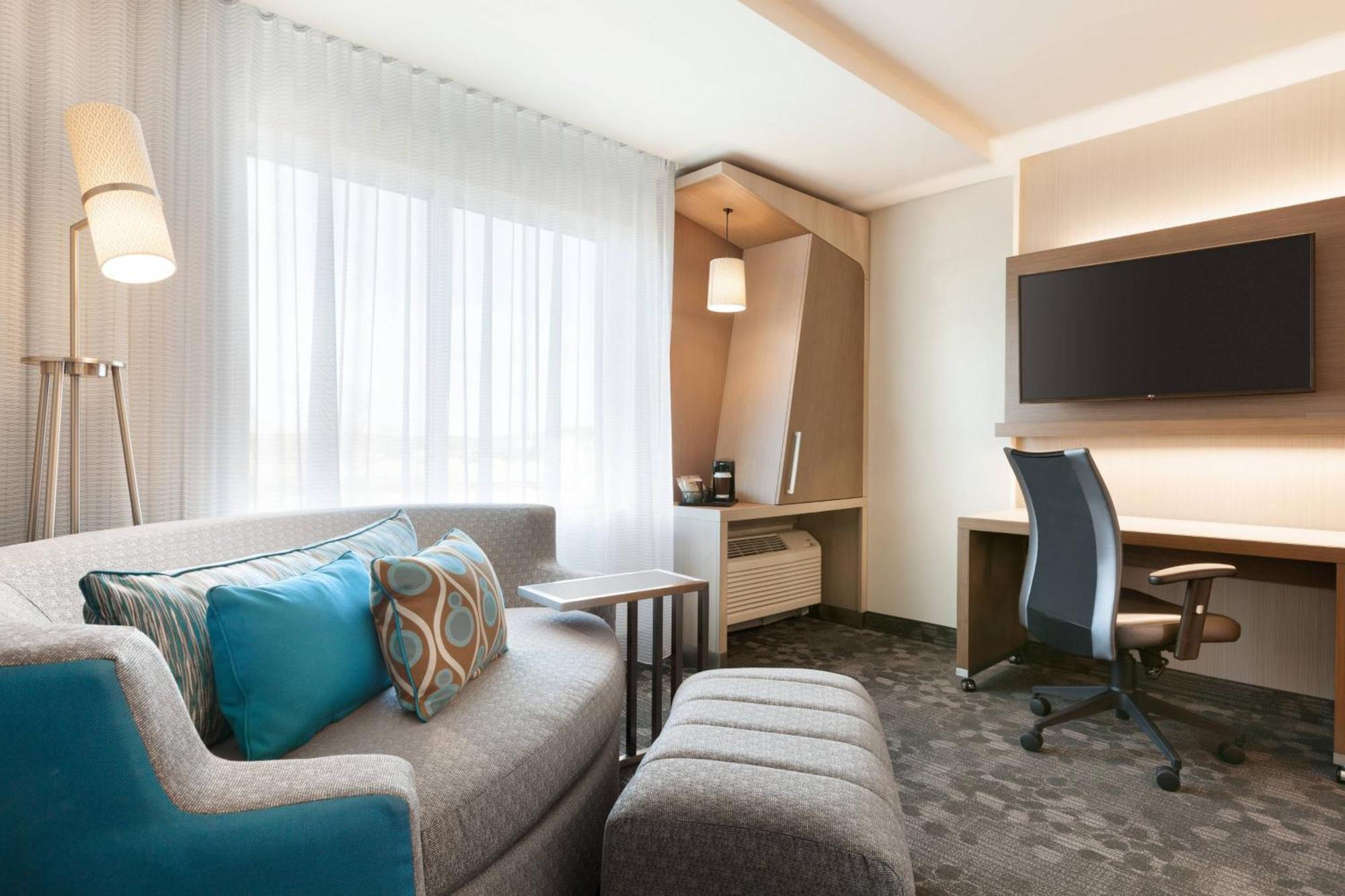 Courtyard By Marriott Boston Dedham/Westwood Exterior foto